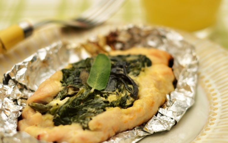 Cartoccio de frango e espinafre