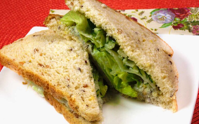 Sanduíche de gorgonzola dolce crocante