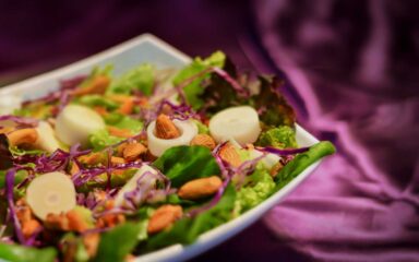 Salada simples com nuts