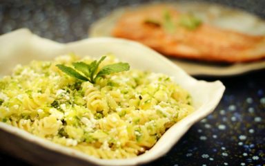 Fusilli com ricota e abobrinha