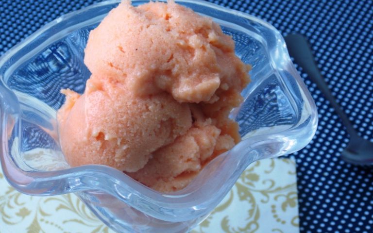 sorvete creme de papaia com goiaba