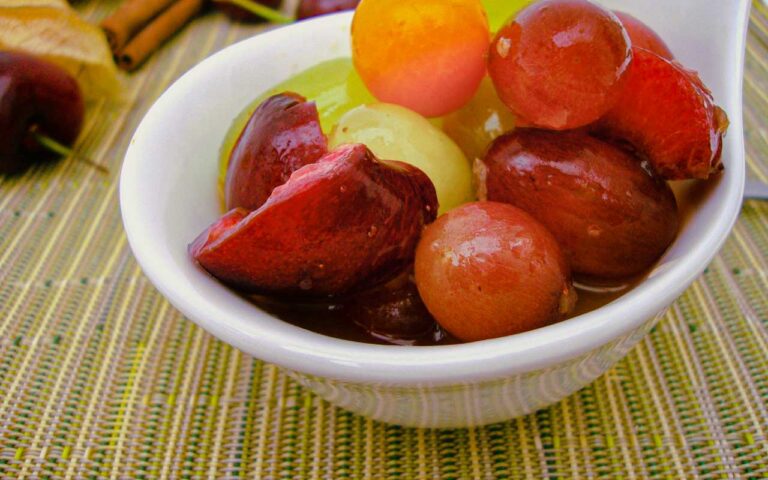 Salada de frutas com canela