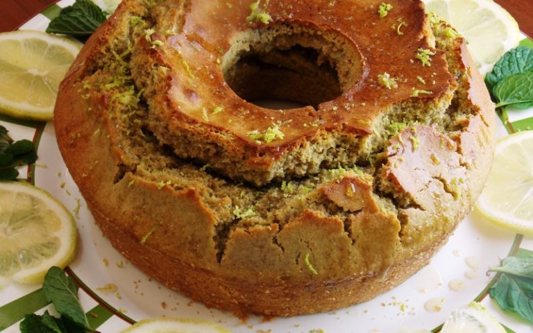 Bolo de hortelã com limão