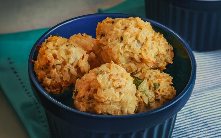 Bolinho de arroz integral com frango