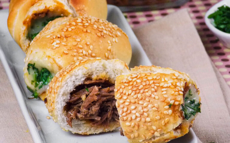 Mini “buraco quente” com carne louca